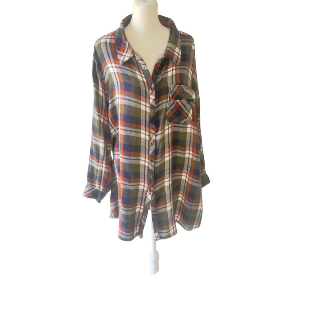 Tolani Collection Women's Plaid Button Down Shirt With Printed Back